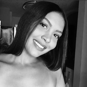 Meet your Posher, Dalila